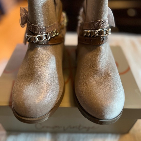 NWT Crown Vintage Shanley bootie-kids/womens - Picture 7 of 7